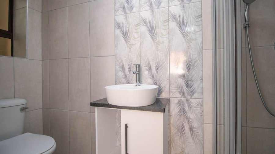 3 Bedroom Property for Sale in Fraaiuitsig Western Cape